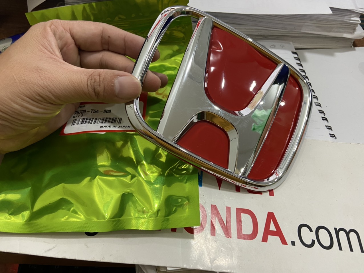 Lô gô trước xe Honda City 2014-2017